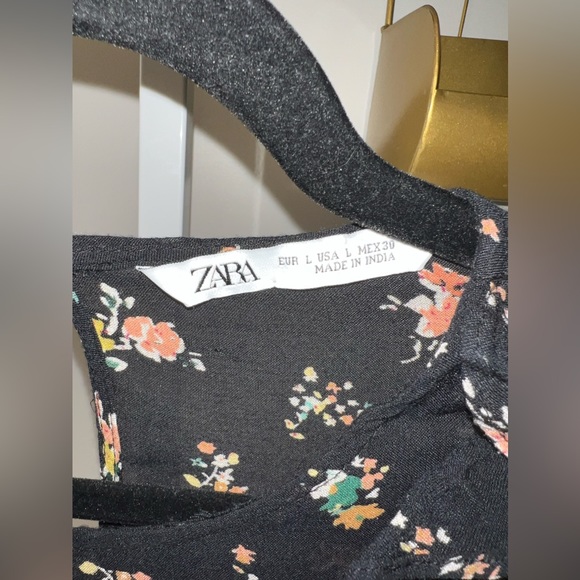 Zara Large Black Floral Ruffle Detail Long Sleeve Top - Picture 8 of 11